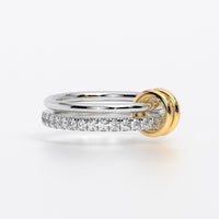 Anillo de aros entrelazados bicolor de oro de 18K con diamantes blancos naturales