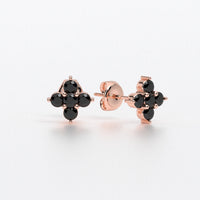 Pendientes de oro rosa de 18K con diamantes negros