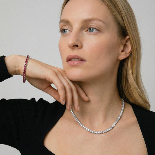 Collar rivière de oro de 18K con diamantes blancos en talla brillante