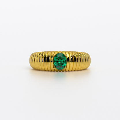 Anillo de oro 18k con esmeralda natural talla oval