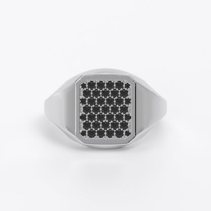 Anillo sello de oro blanco de 18K con diamantes negros en pavé