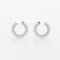 Pendientes con diseño circular de diamantes de oro blanco de 18K