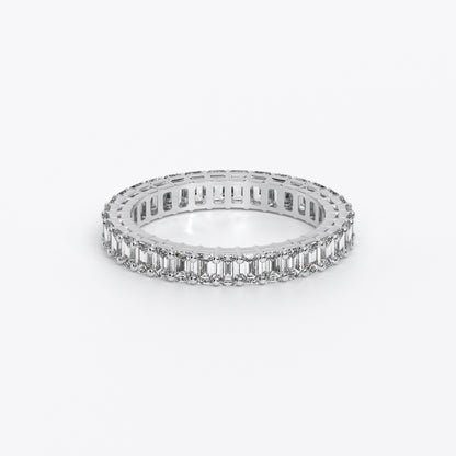 Anillo Alianza con diamantes talla esmeralda