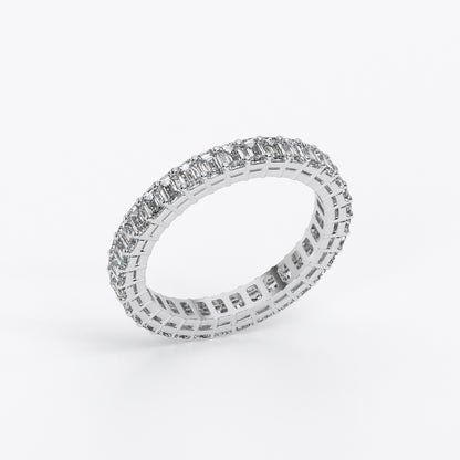 Anillo Alianza con diamantes talla esmeralda